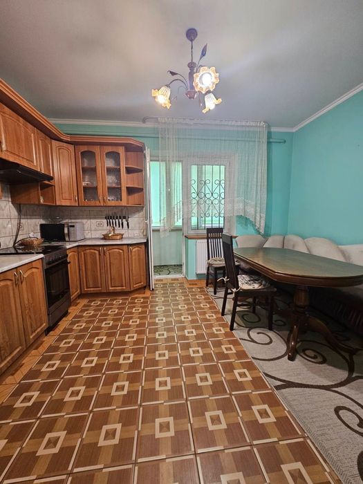 Оренда 2 кімнатна квартина вул Городоцька (район Киівстару).