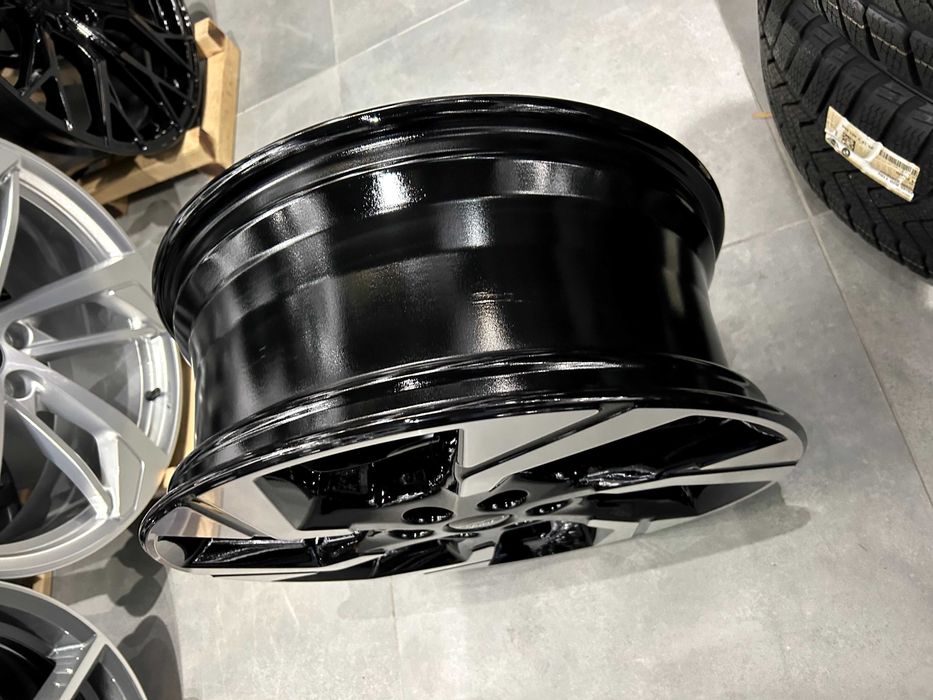 Oryginalne felgi aluminiowe 19 6x120 Ford Transit Tourneo Custom VW T7