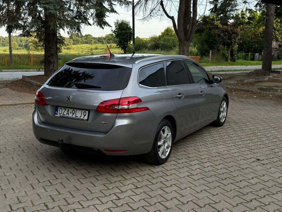 Peugeot 308 1.6 HDI Bi-Xenon Led Navigacja Zarejestrowany Super Stan.