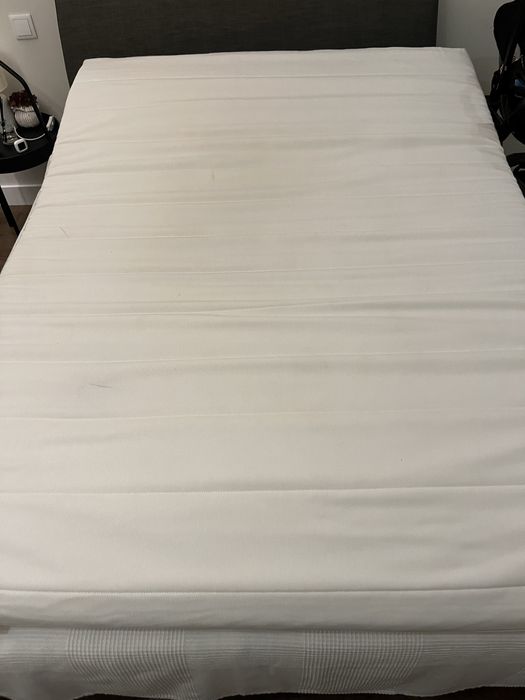 Cama de casal + Colchão