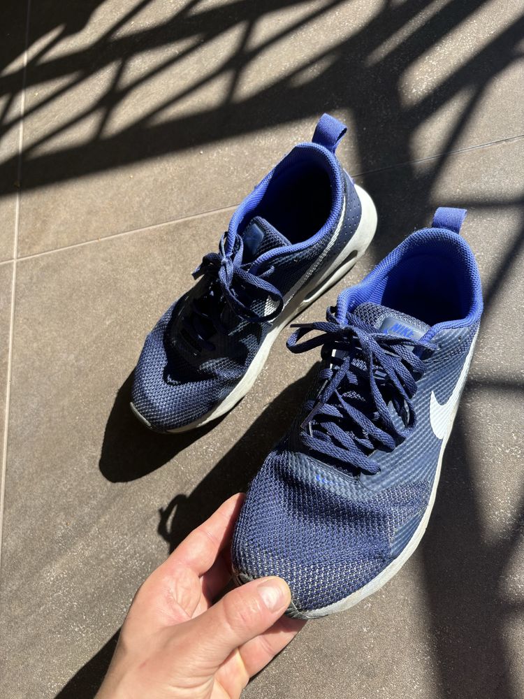 Buty męskie nike air max tavas 42,5 niebieskie oryginalne