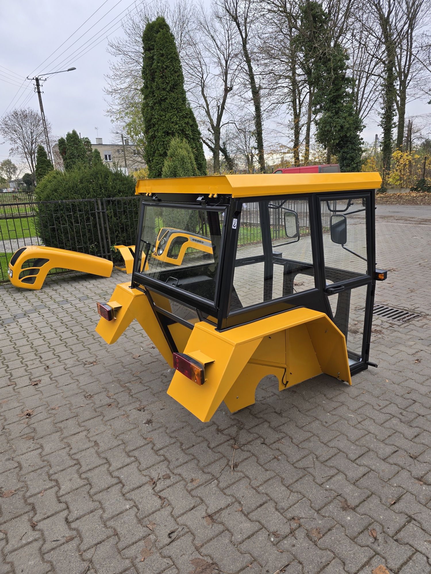 Kabina c360 c330 C4011 Kabina C 330 Kabina C 360 Maska C360 c330 Ursus