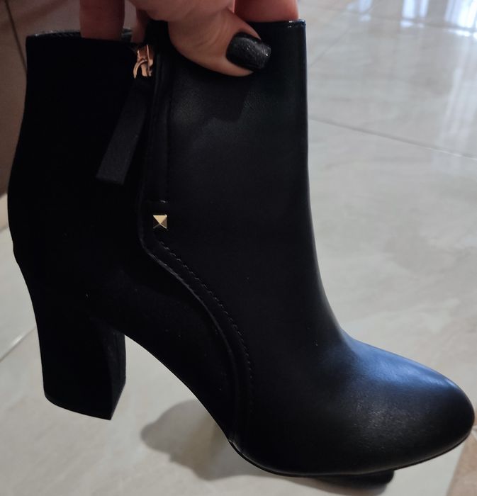 Нові весняні черевики