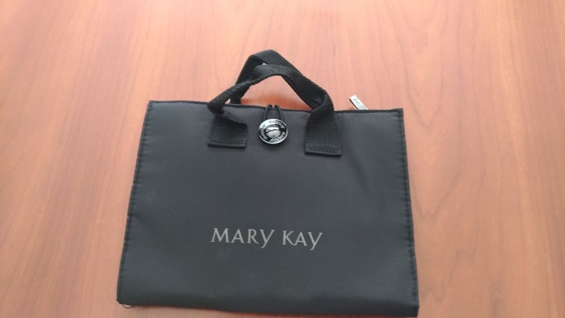 Pincéis Mary Kay com bolsa