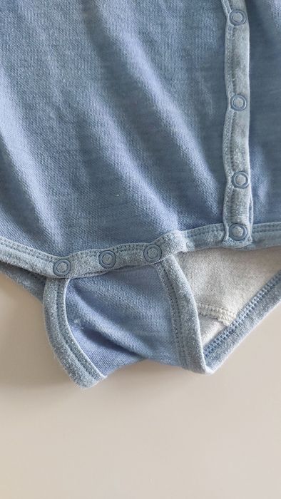 68 JOHA wełniane bambusowe body kopertowe z długim rękawem