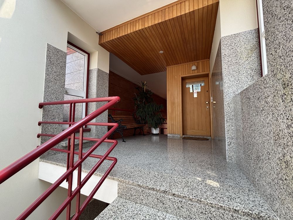 Arrendo apartamento com vista mar e rio com piscina em condominio fech