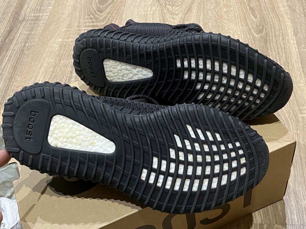 Кроссовки Adidas YEEZY BOOST 350 v2 Black Оригинал (Non Reflective)