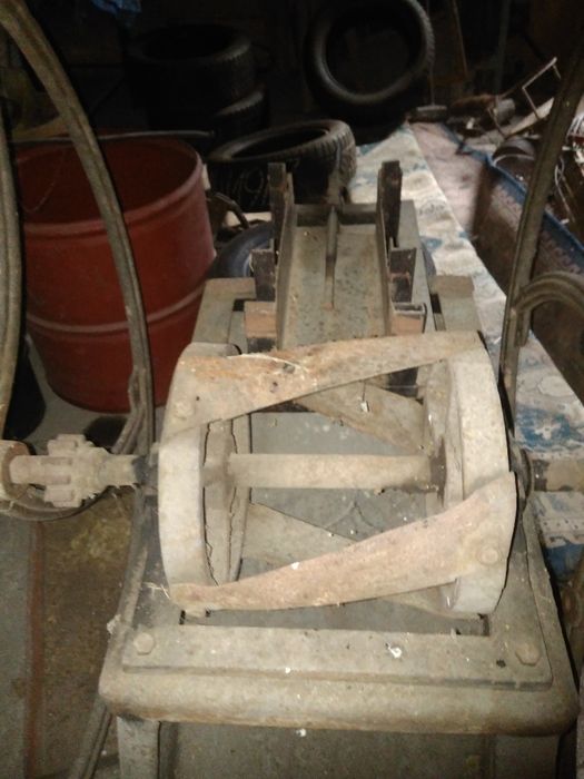 Maszyna sieczkarnia do cięcia ziół tytoniu