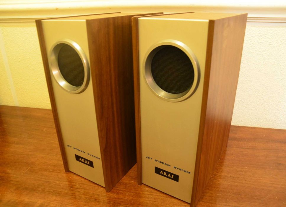 Colunas de Som Akai Jet Stream