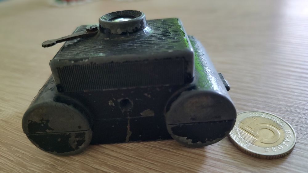 Przedwojenny miniaturowy aparat fotograficzny Sida