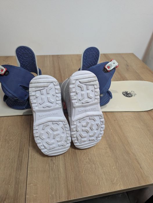 Snowboard dzieciecy - 97cm. Deska, wiązania, buty 32/33