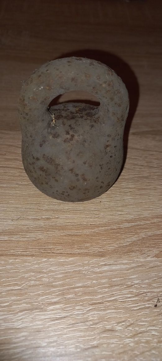 Odważnik stary 820g ze strychu stuletniego domu