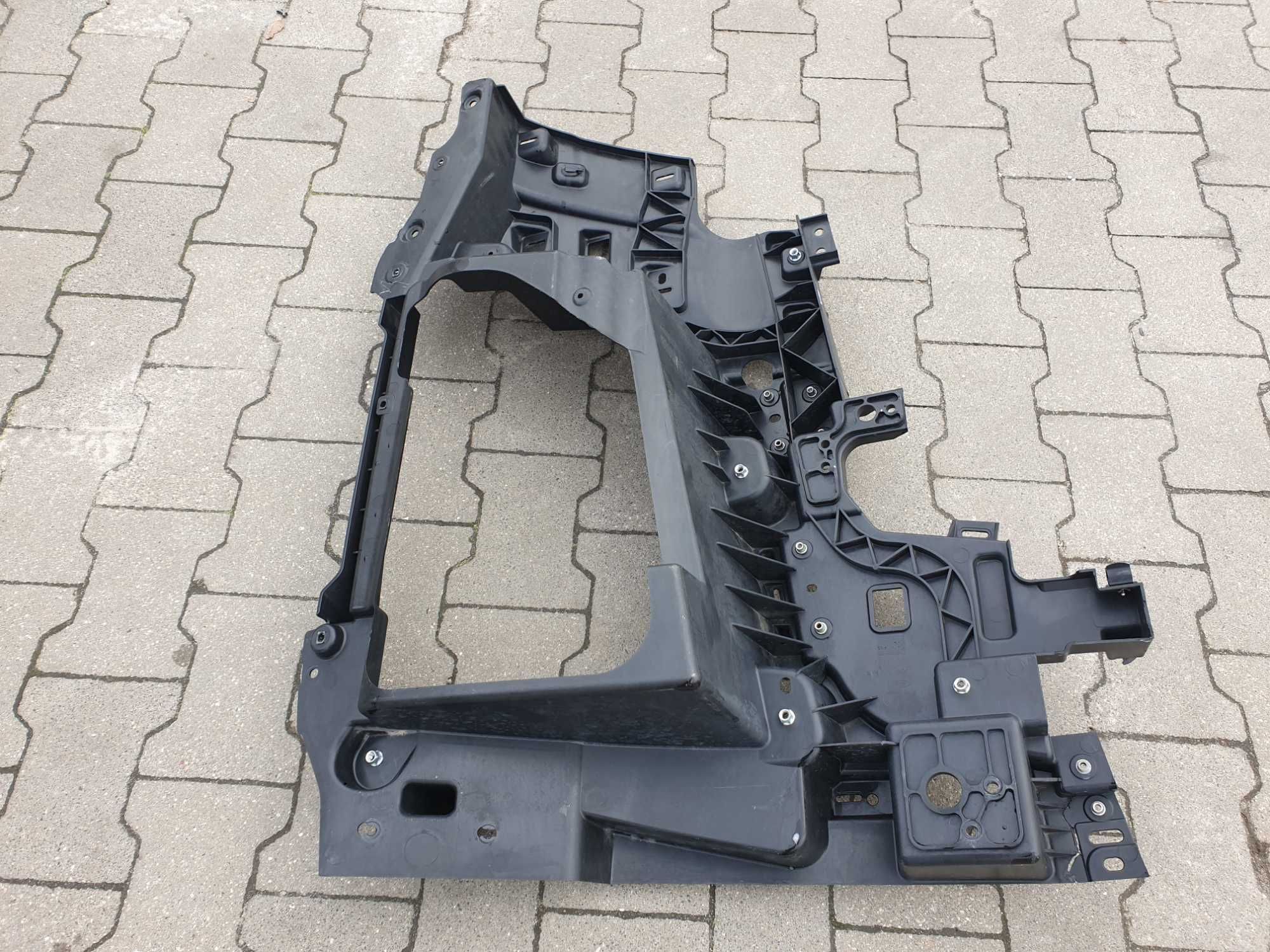 mocowanie lampy przód przednie lewe ford f-max jc46-17h071-ak