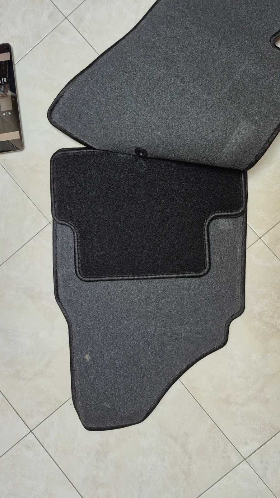 Conjunto Completo de Tapetes Nissan Qashqai – Novos