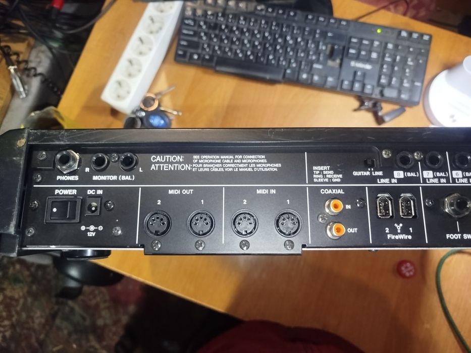 Звукова карта, аудіо інтерфейс, цифровий мікшер. Tascam fw-1082