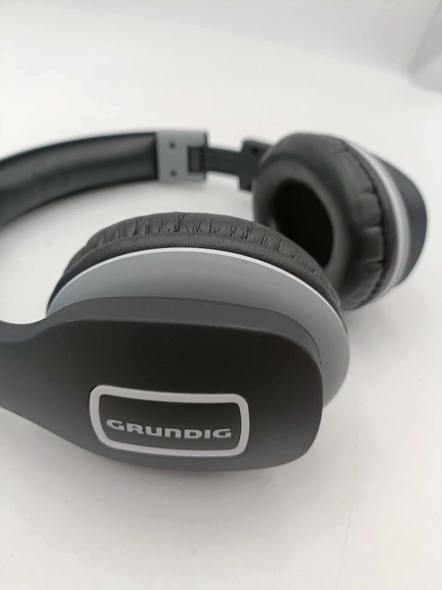 Słuchawki Bezprzewodowe GRUNDIG Bluetooth