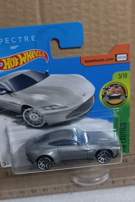 Aston martin db10 spectre 007 hot wheels