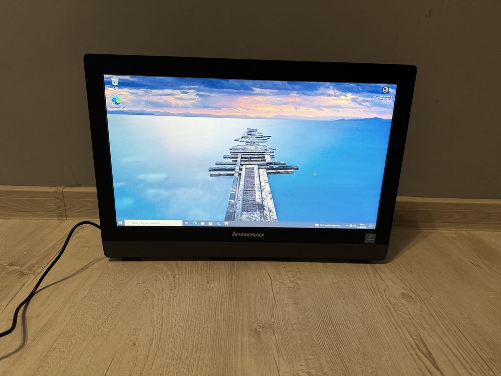 Komputer ALL IN ONE (AIO) (pentium J3710 4x1.6GHz,8GB ram, dysk 500GB)