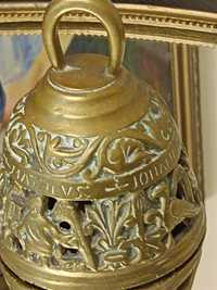 Antyk.Dzwonek z insygniami  religijnymi. Kościelny.