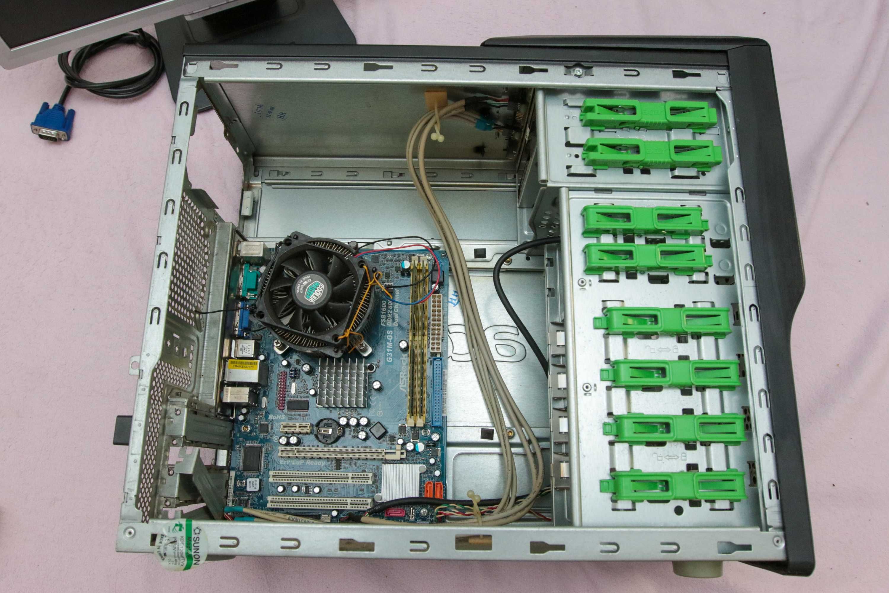 Monitor, colunas, torres pc para desocupar.