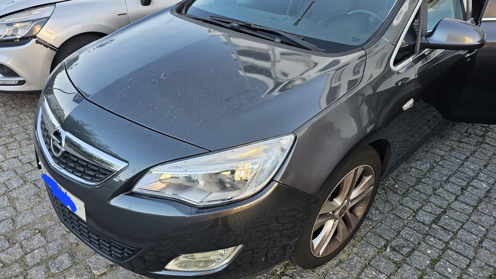 Opel astra j 1.7 cdti 
280000 km
Ano 2012 
Ar condicionado carregado