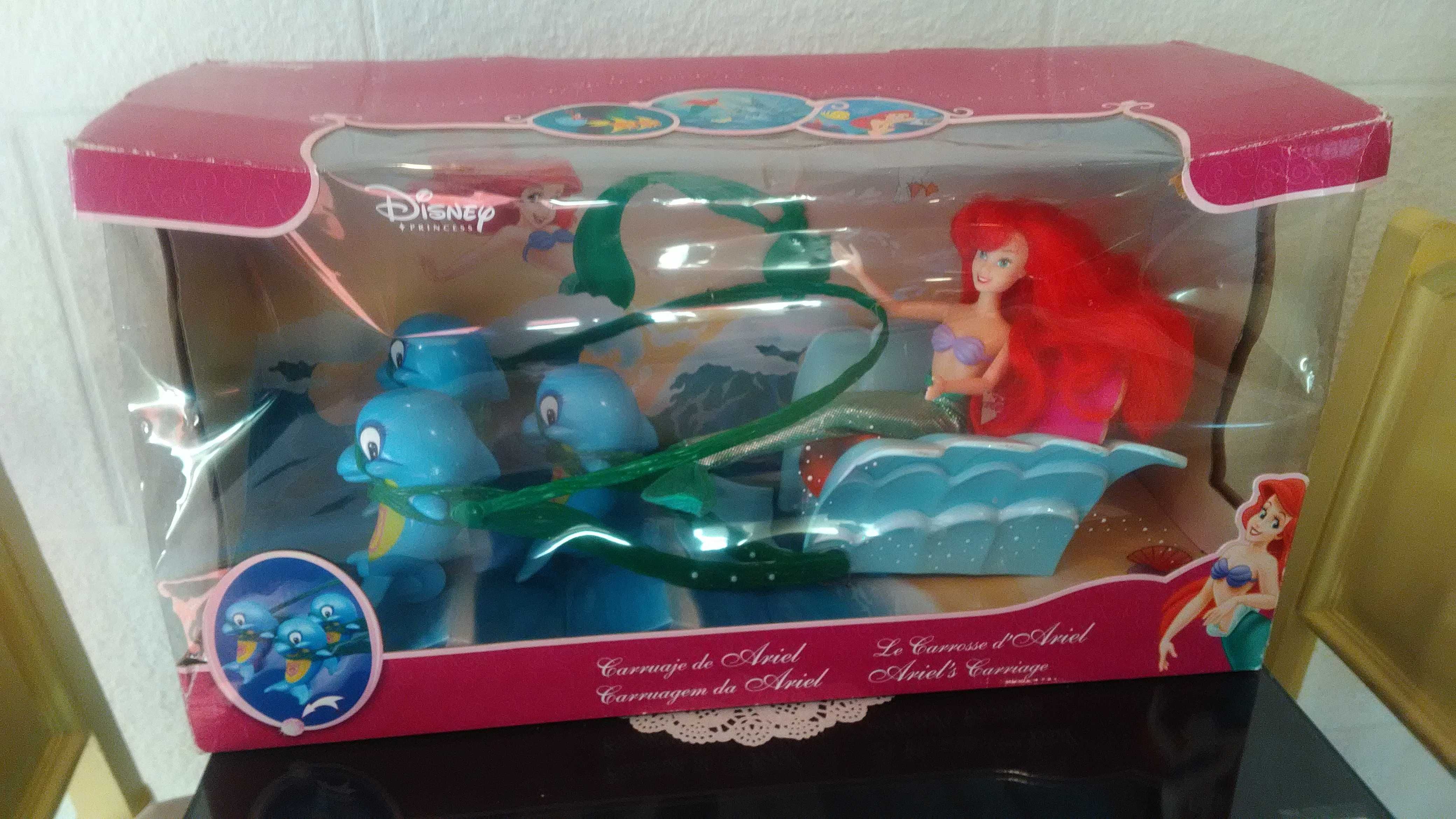 Boneca Princesa Ariel e Carruagem