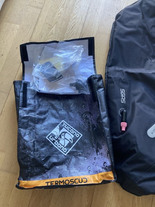 Tucano Urbano - Cobre Pernas