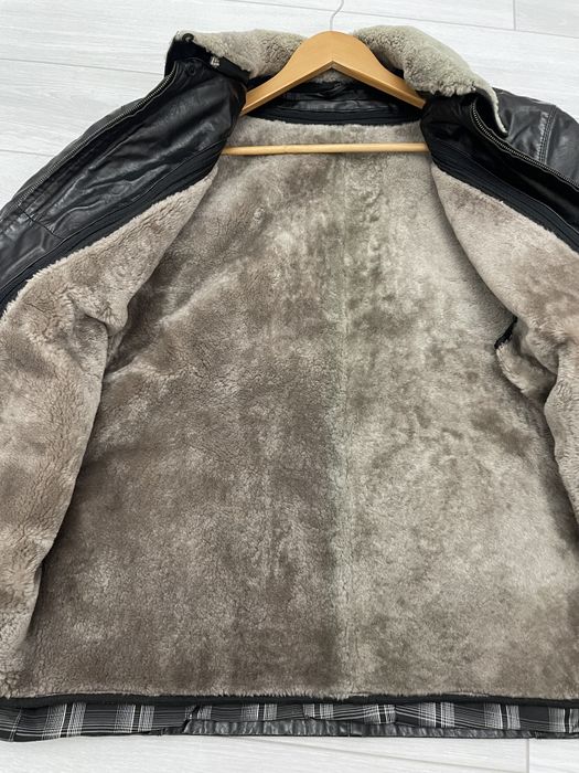 Шкіряна чоловіча куртка