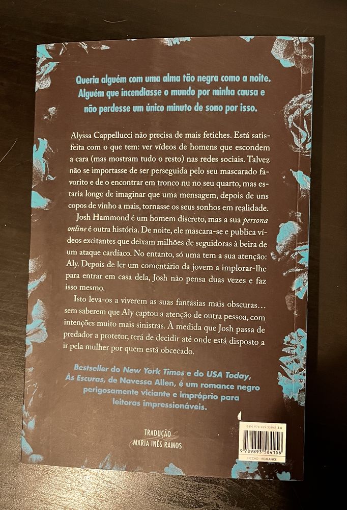 Livro às escuras