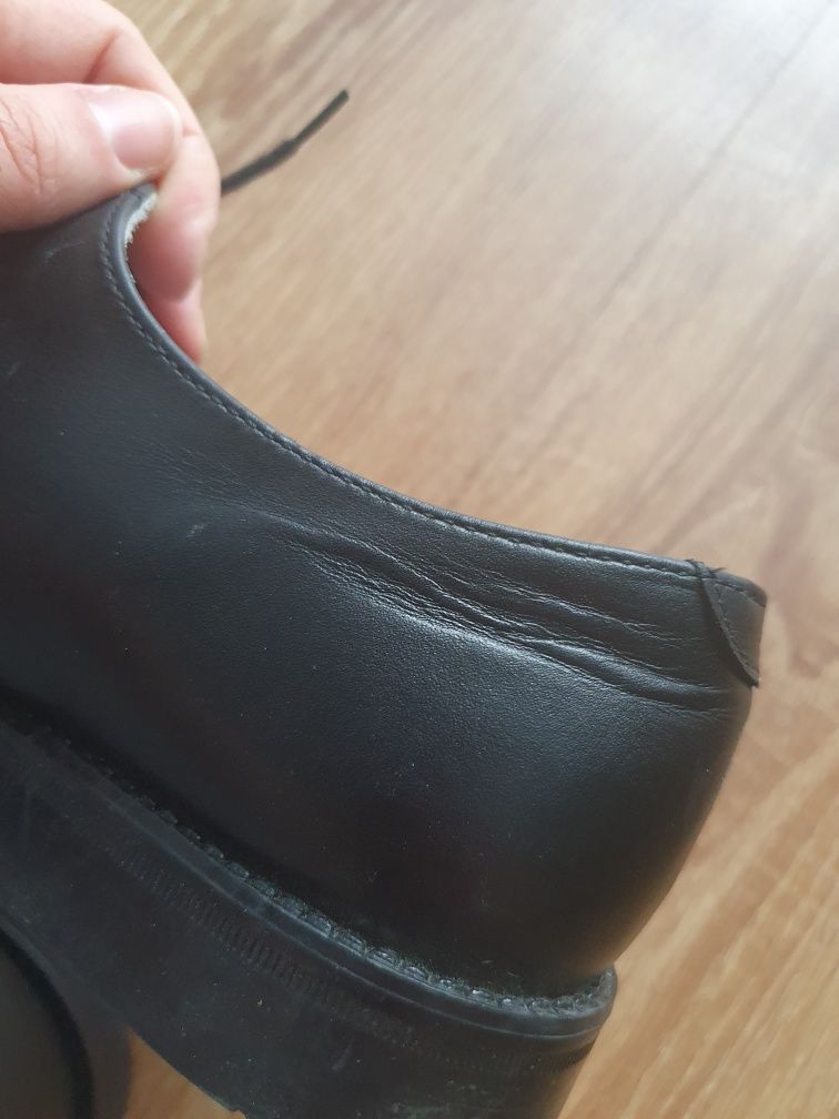 Buty do garnituru, pantofle skórzane,r. 40