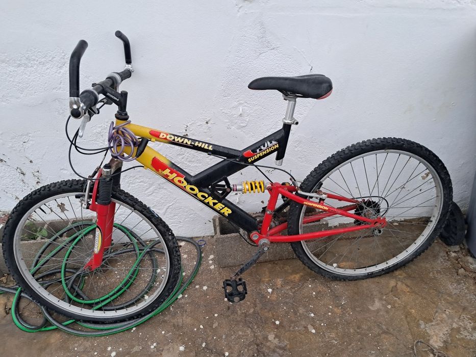 Vende se bicicleta down hill negociável