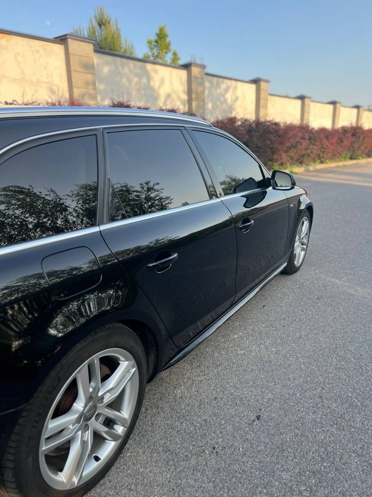 audi a4 у доброму стані