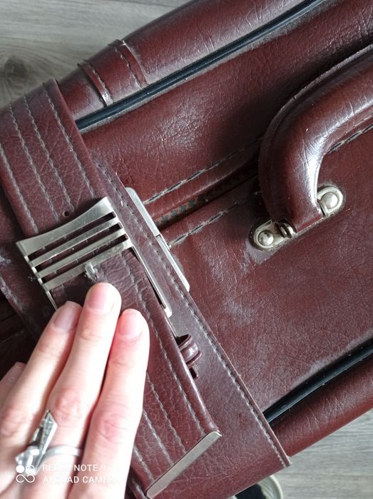 Чемодан гарний дуже