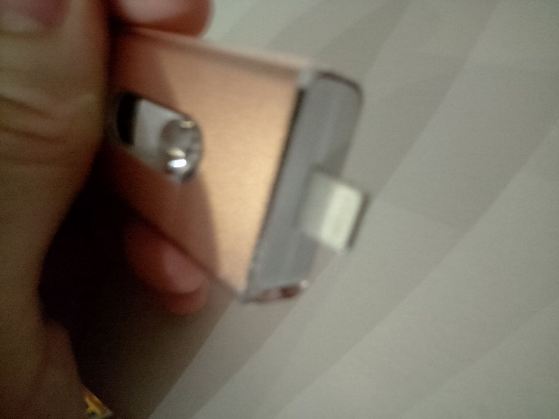 Pamięć USB do przerzucania danych z telefonu