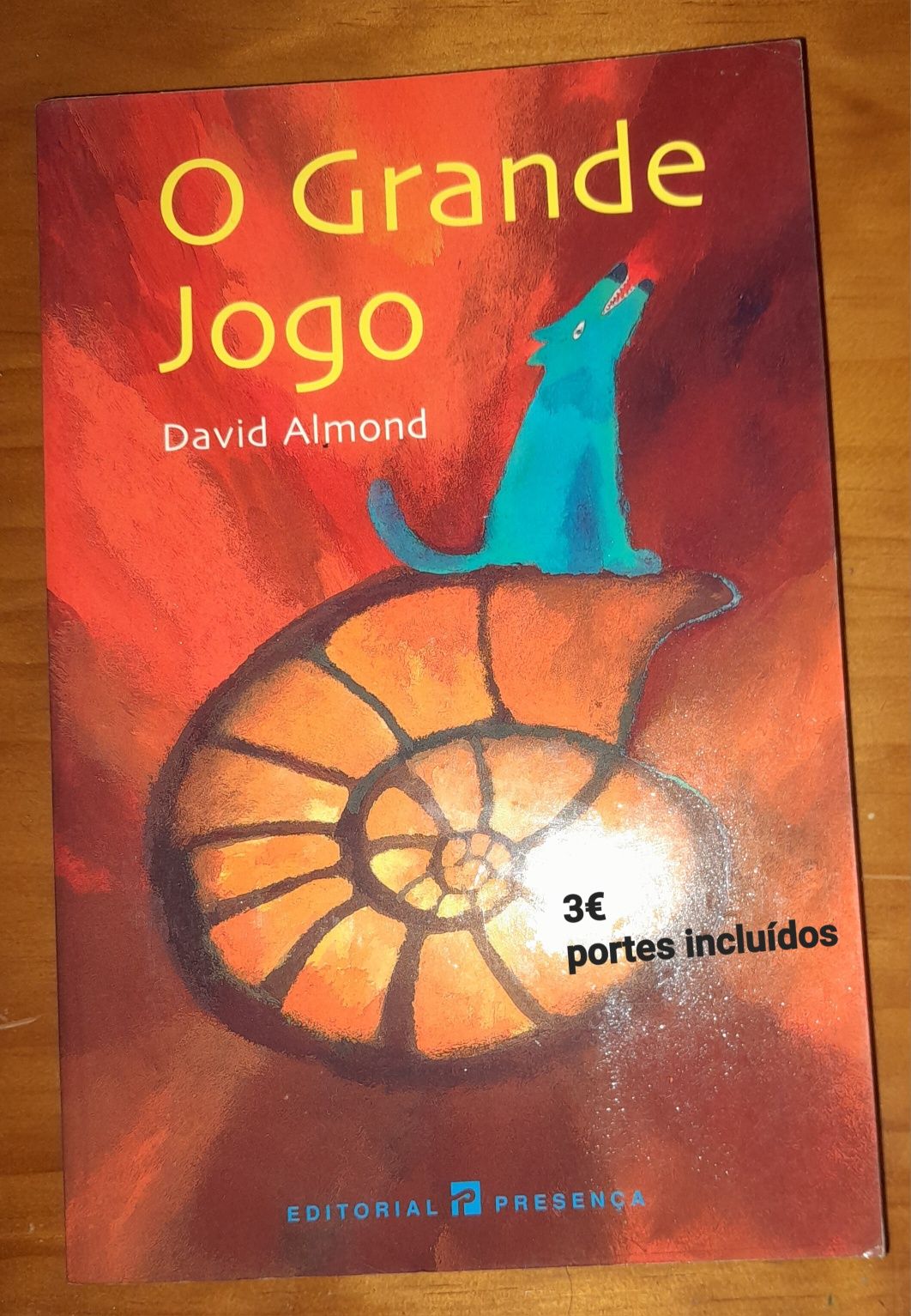 Livros juvenis como novos