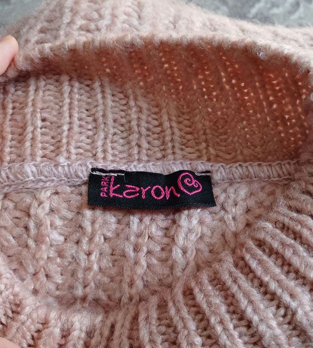 Теплий в'язаний светр