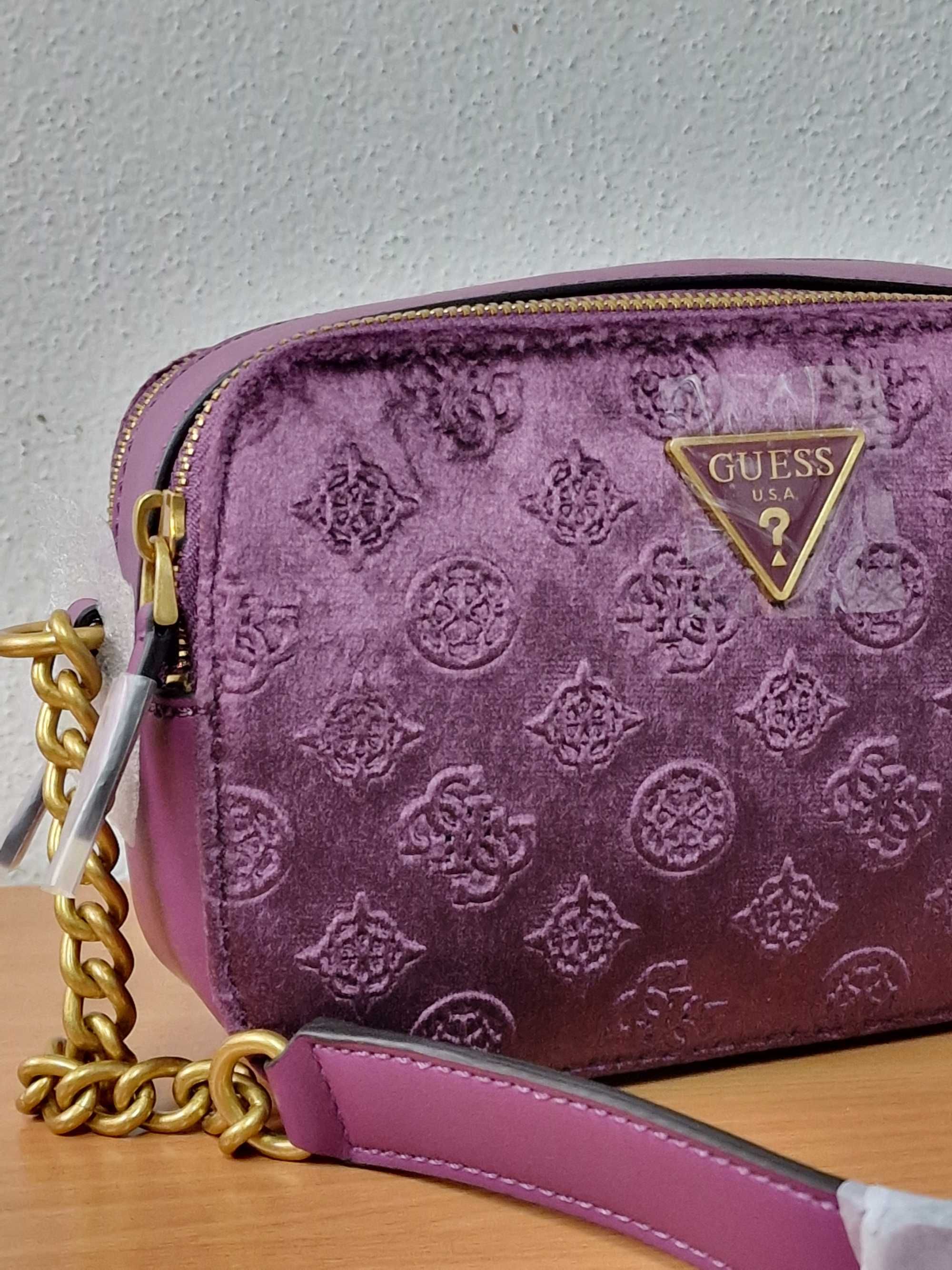 Mala Guess Ales Crossbody cor berry