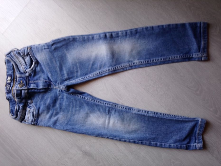 2 calças de ganga Benetton skinny tamanho 3-4 anos