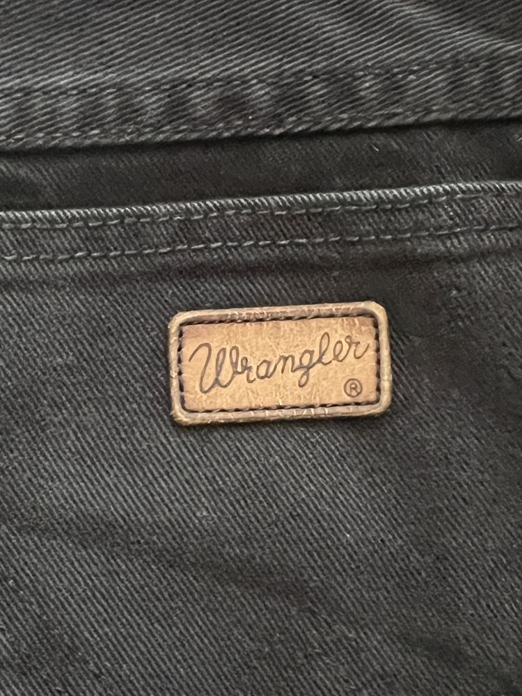 Джинсы Wrangler