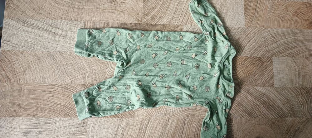 203. Zestaw rampersów 74/80