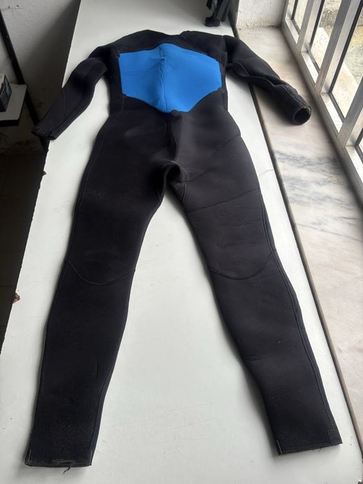 Fato de surf marca XCEL