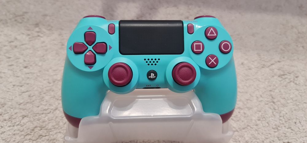 Pad ps4 ori z Japonii  Bardzo dobry stan