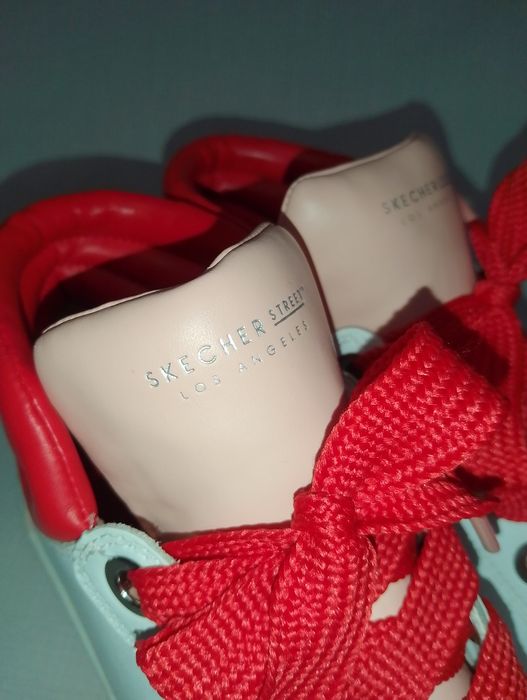 Женские кроссовки хайтопы Skechers Hi-Lite-Block Popper