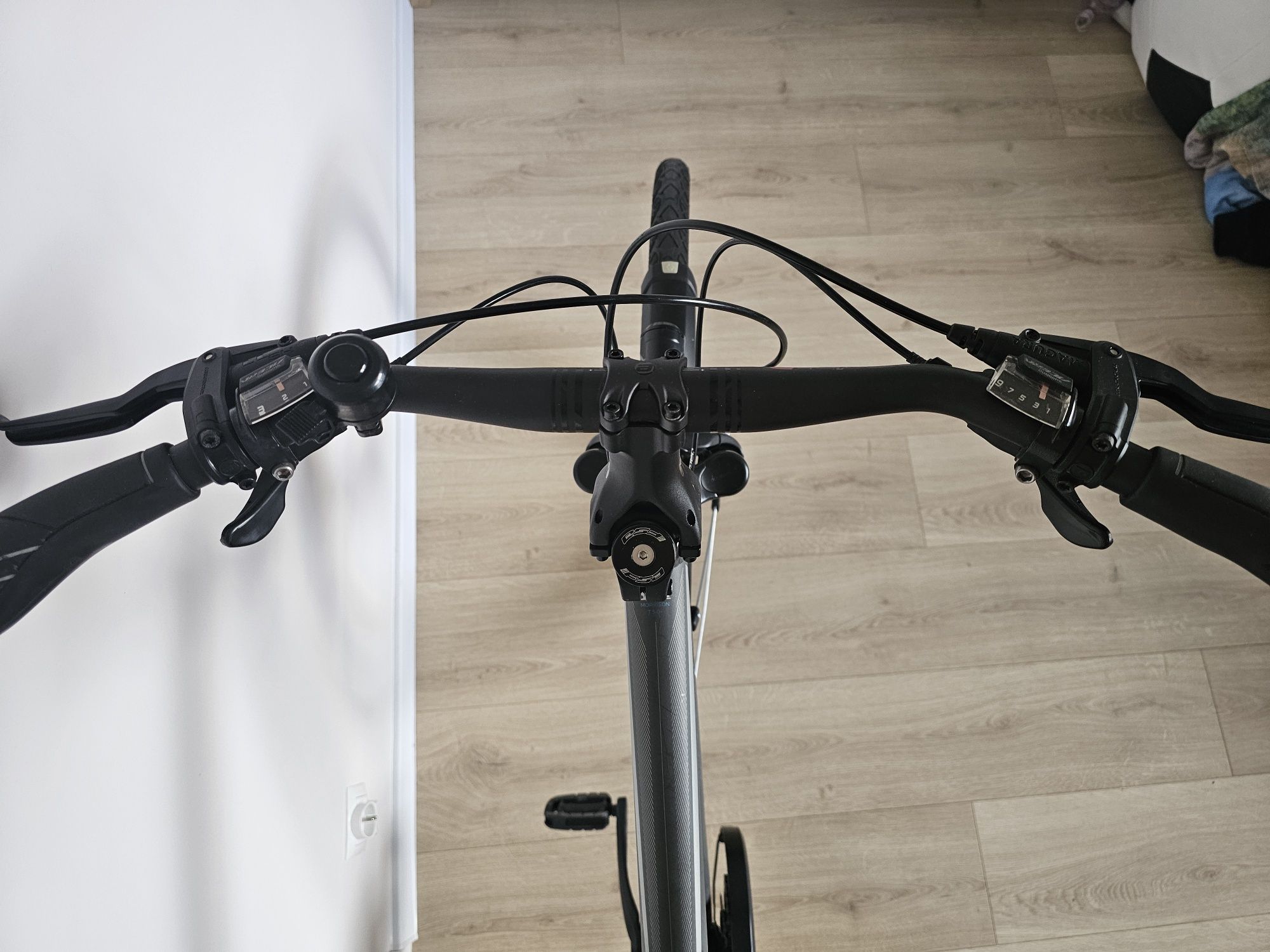 Rower trekkingowy MORRISON T5.0 PLUS, 28cali