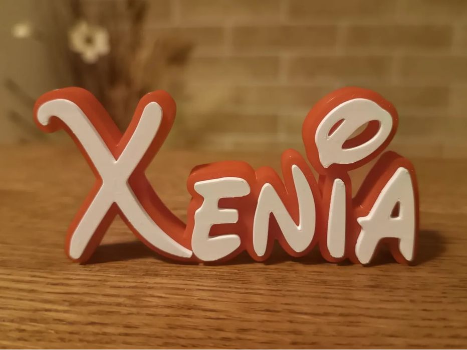 Placa com Nome Xenia Estilo Disney para Quarto Infantil