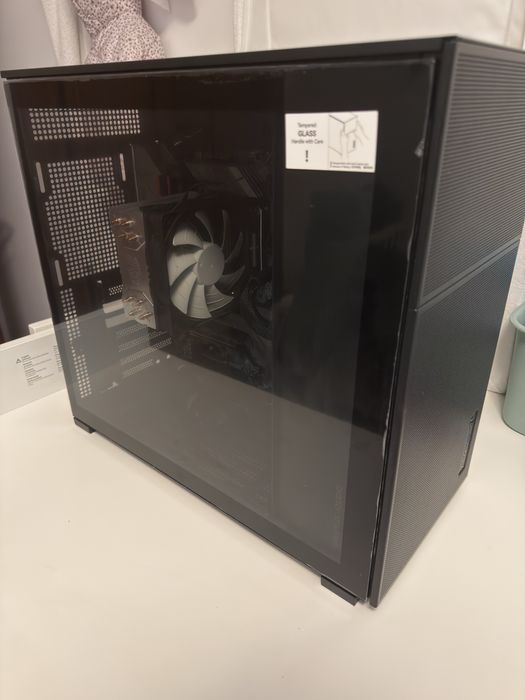 Caixa Jonsbo D41 + MSI MAG A650BN