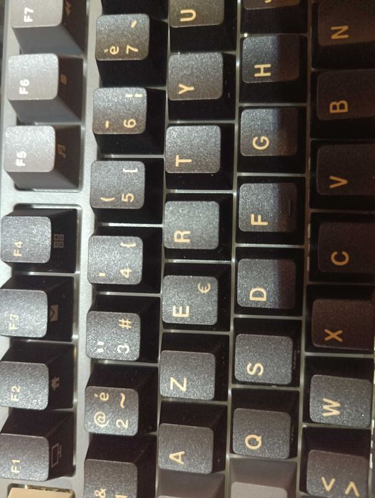 teclado mecânico RK M75 - Francês