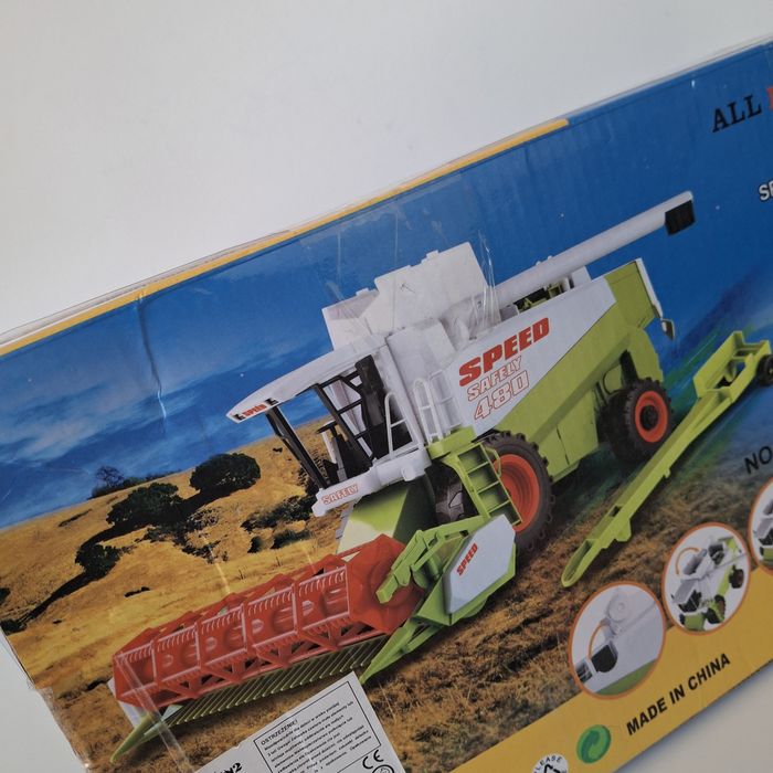 Duży kombajn do zboża zabawka