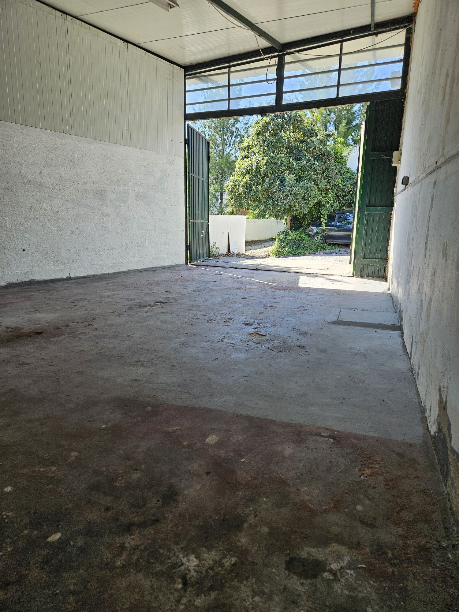 Armazém Multifuncional arrendamento