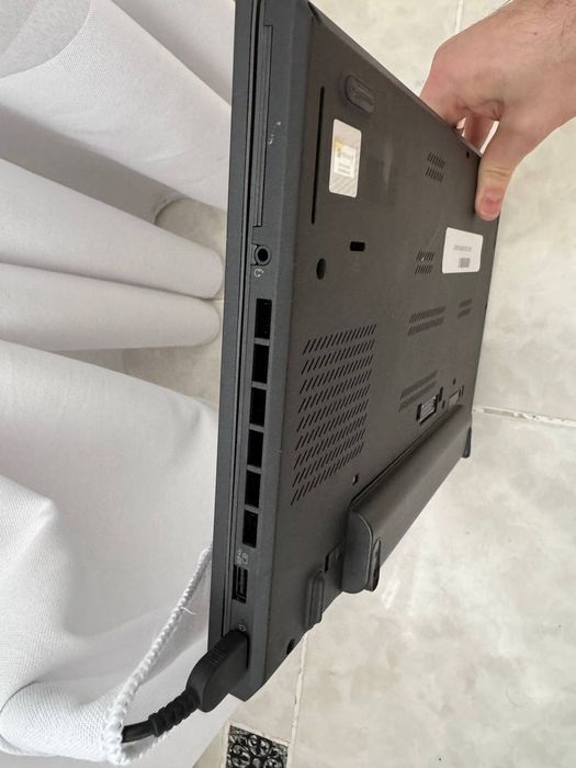 Lenovo Thinkpad 16gb i7 128gb ssd